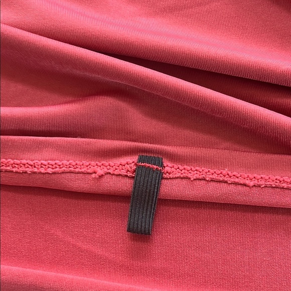 O'Neill Pink Rash Guard Swim T Shirt Size XL - Picture 5 of 7